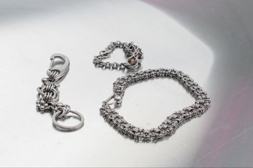 Chain-link necklace